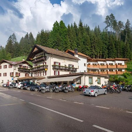 Gasthof Loewen Nova Levante Exterior foto