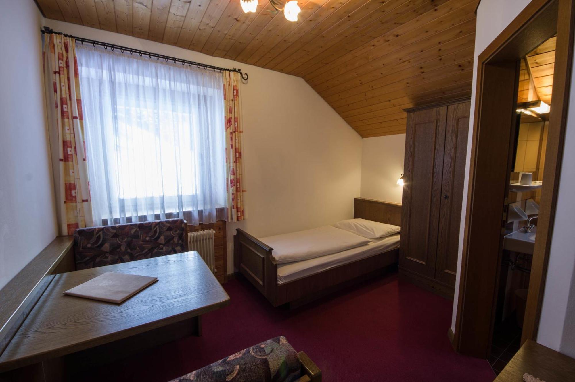 Gasthof Loewen Nova Levante Habitación foto